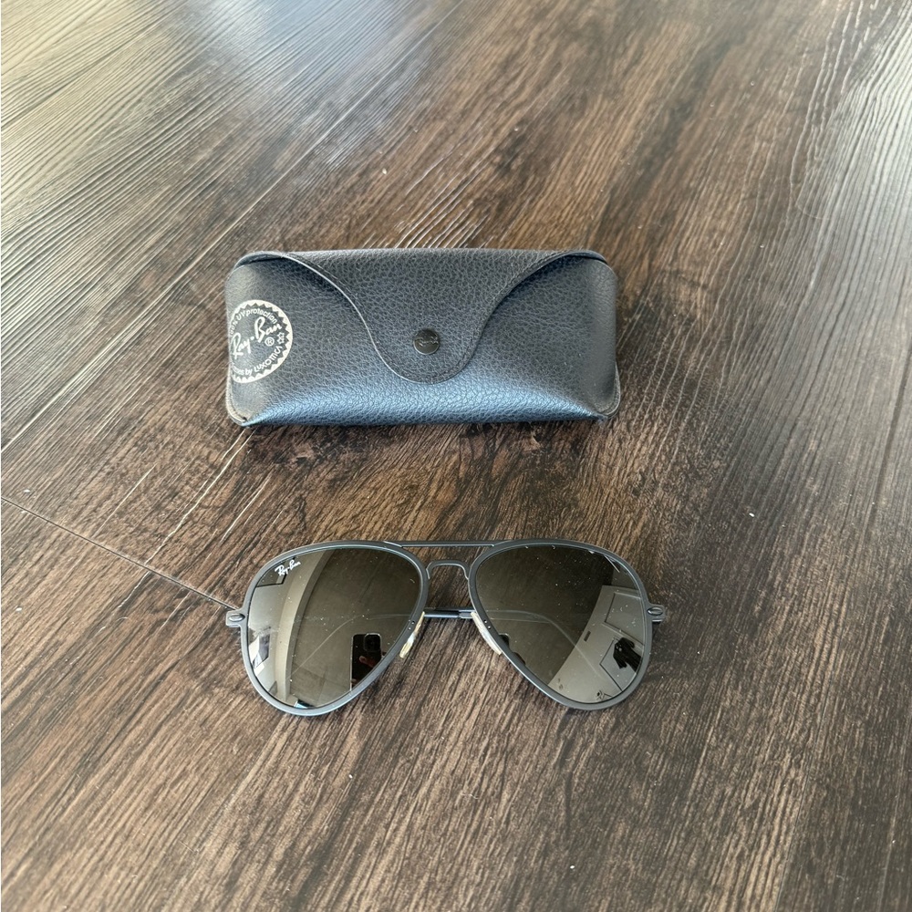 BLACK RAY BAN AVIATORS (RB 4211)